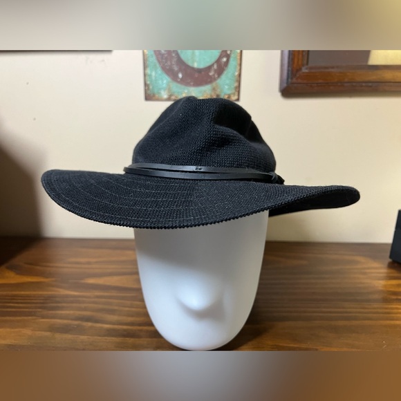 Anthropologie Accessories - Anthropologie Hat Cotton Blend Packable Black